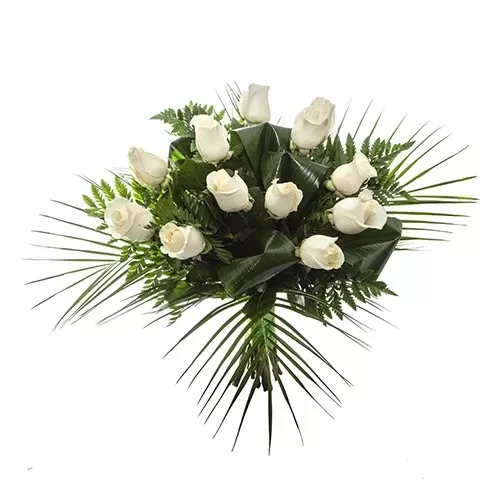 Ramo 12 Rosas Blancas - Comprar online en Perfumaniacos.com